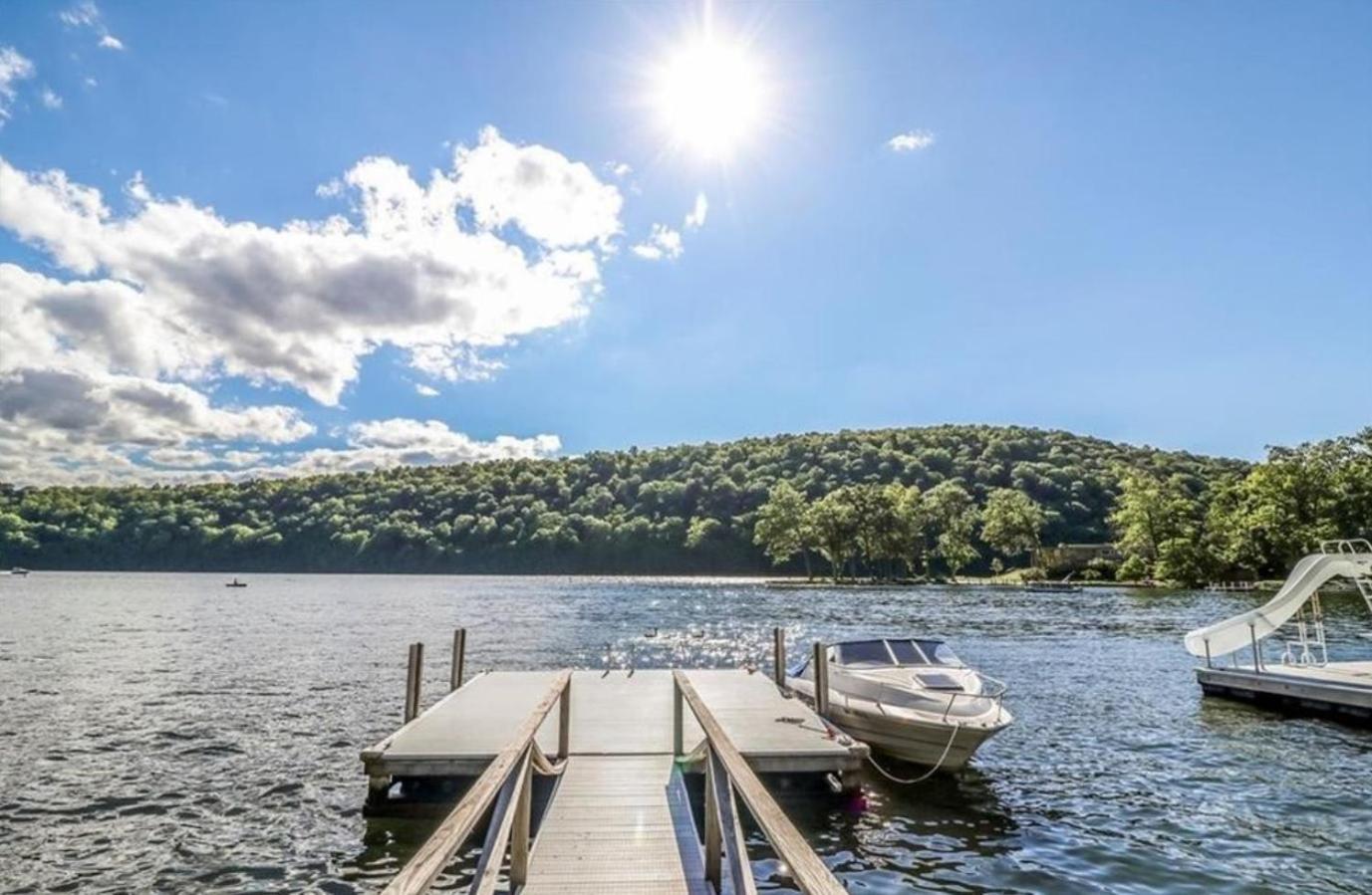 Welcome To Hat City Danbury, A Suburban Retreat Exteriér fotografie